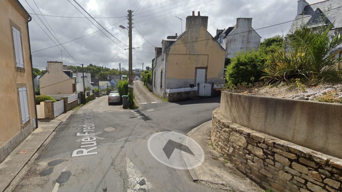 Rue Frédéric Le Guyader à Douarnenez